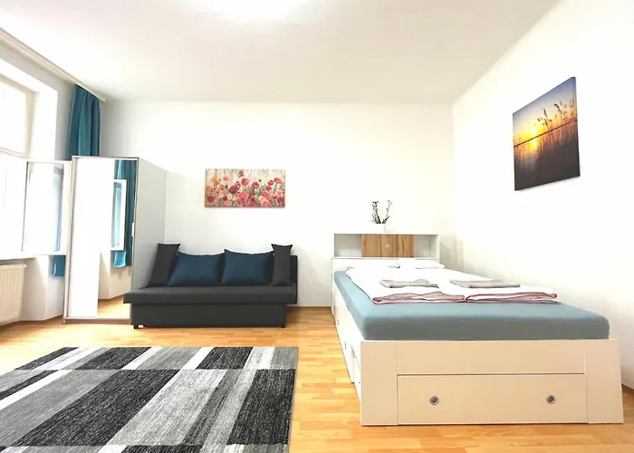 7Brunnen Beds & Rooms